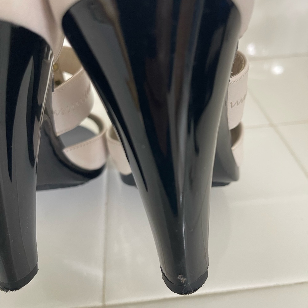 Michael Kors off white-Beige Heels - Picture 5 of 11